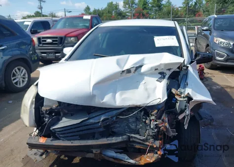 2011 Nissan Sentra 2.0S z USA, uszkodzony, nr VIN 3N1AB6AP5BL611289